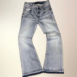 NWOT Silver Jeans Co Most Wanted Flare - Women’s Size 27/31